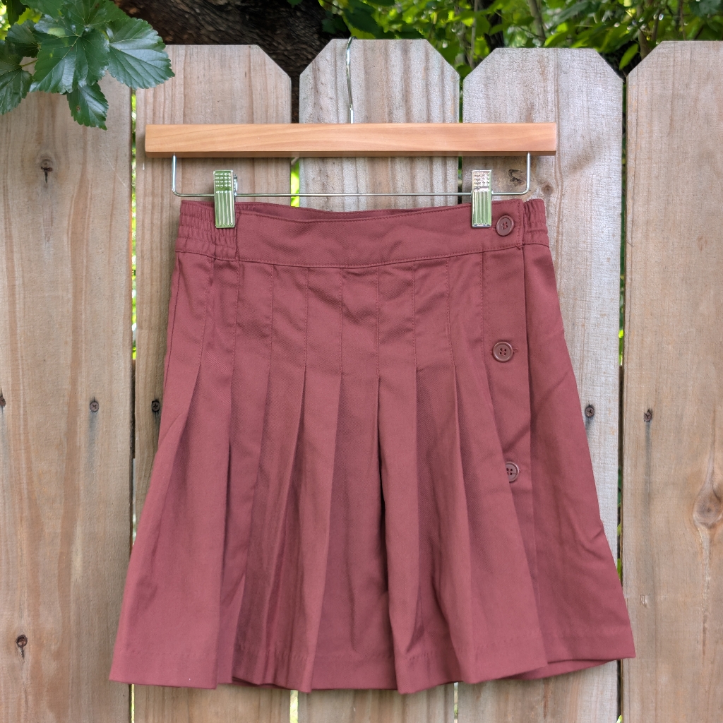 H&M Divided Burgundy Pleated Mini Skirt